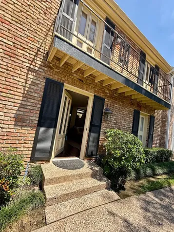 2323 Augusta Drive 30 Houston TX 77057