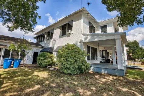 158 E Colorado La Grange TX 78945