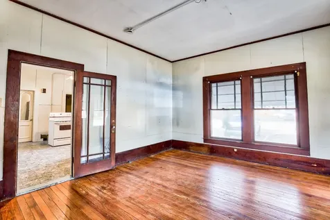 158 E Colorado La Grange TX 78945