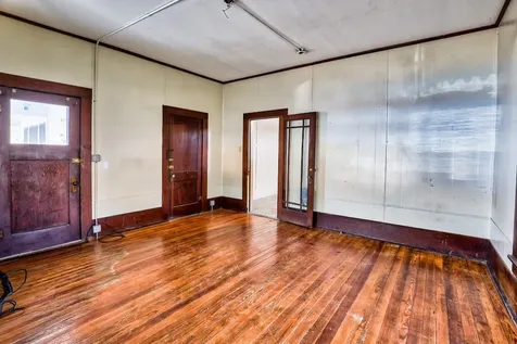 158 E Colorado La Grange TX 78945