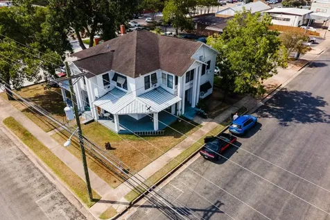 158 E Colorado La Grange TX 78945