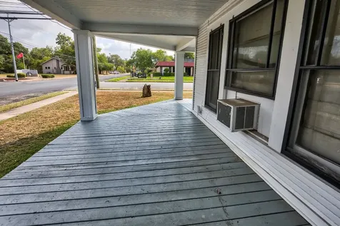158 E Colorado La Grange TX 78945