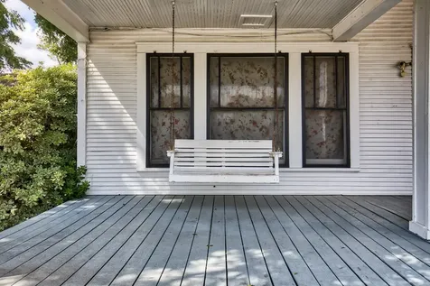 158 E Colorado La Grange TX 78945