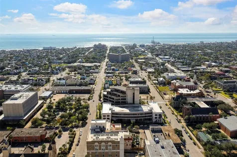 2102 Post Office Street 1 Galveston TX 77550