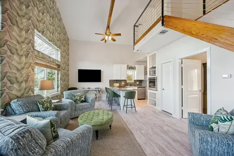 2015 Crescent Drive La Porte TX 77571