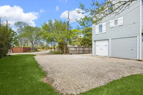 2015 Crescent Drive La Porte TX 77571