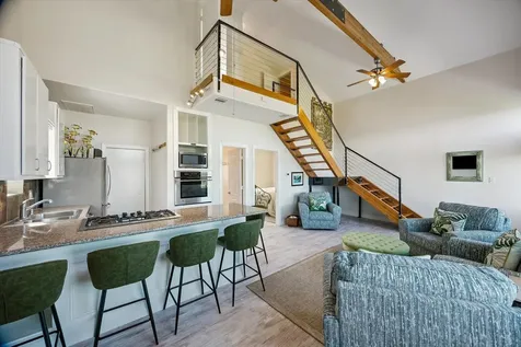 2015 Crescent Drive La Porte TX 77571