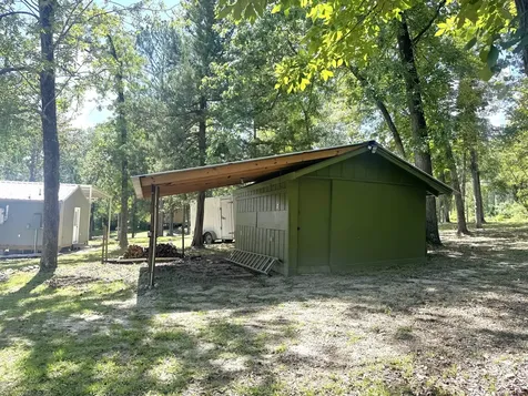 572 County Road 3190 Colmesneil TX 75938