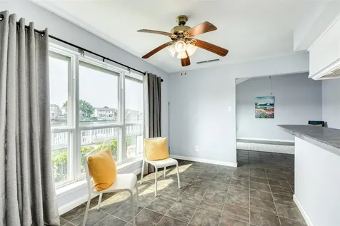 10209 Schaper Road Galveston TX 77554