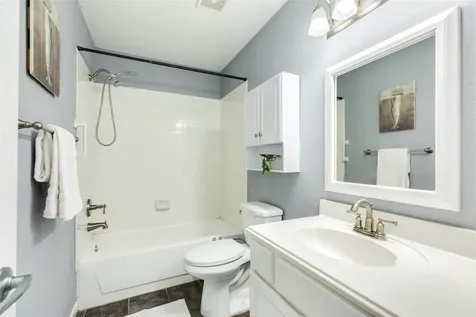 10209 Schaper Road Galveston TX 77554