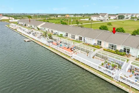 10209 Schaper Road Galveston TX 77554