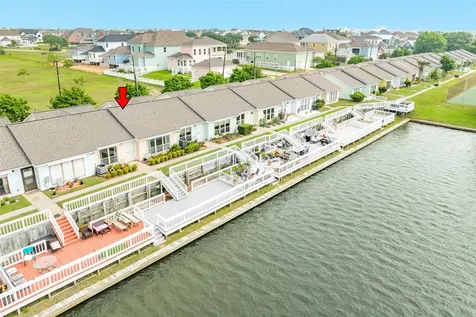 10209 Schaper Road Galveston TX 77554