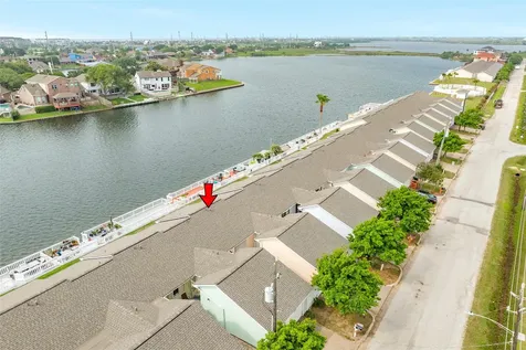 10209 Schaper Road Galveston TX 77554