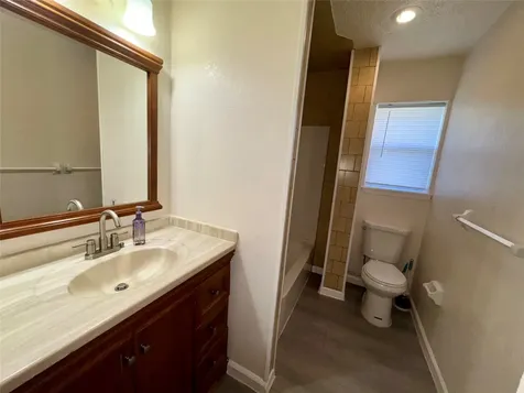11402 Concho Street Houston TX 77072