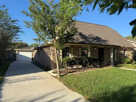 11402 Concho Street Houston TX 77072