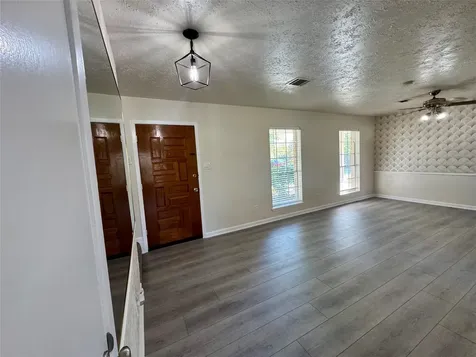 11402 Concho Street Houston TX 77072