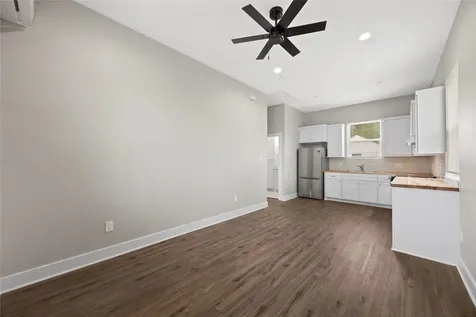 4384 Fiesta Lane Houston TX 77004