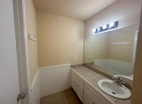 5921 Arncliffe Drive 5921 Houston TX 77088