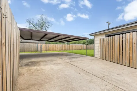 510 Bennett Drive Pasadena TX 77503