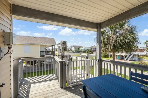 4003 Reeves Drive Galveston TX 77554