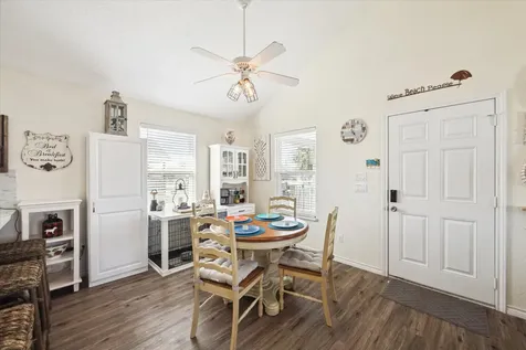 4003 Reeves Drive Galveston TX 77554