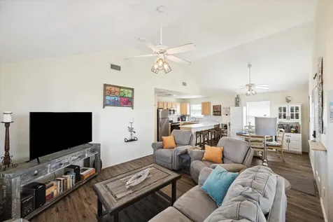 4003 Reeves Drive Galveston TX 77554