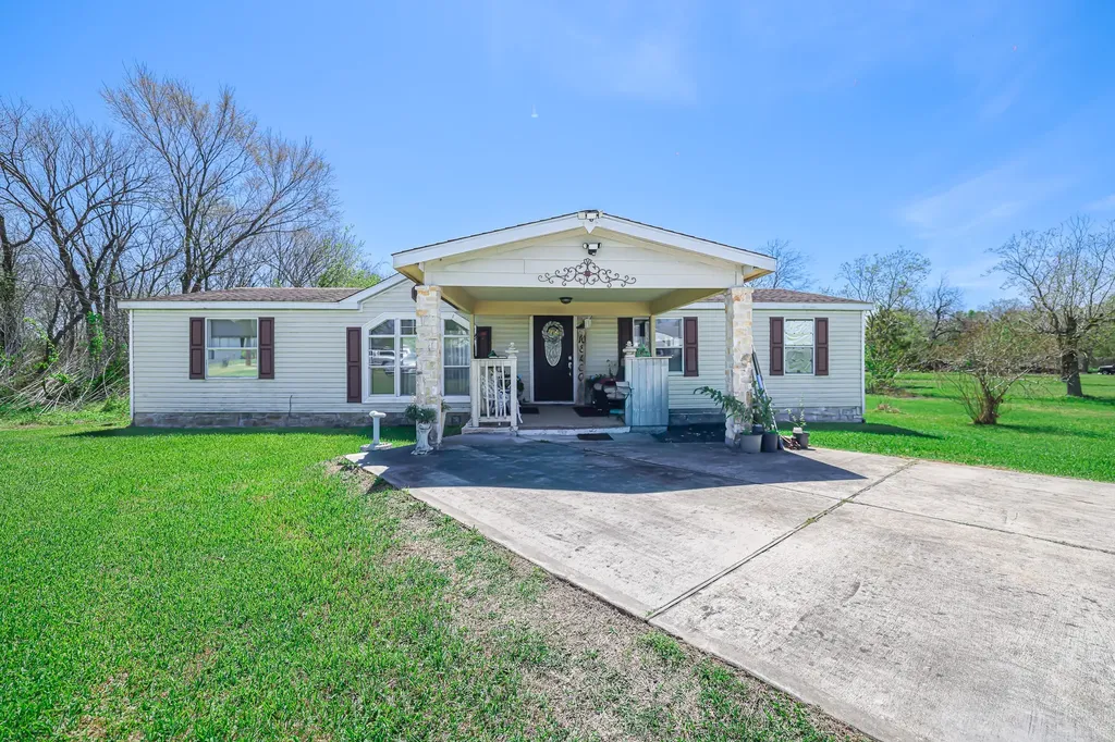 119 Weaver Street Baytown TX 77520