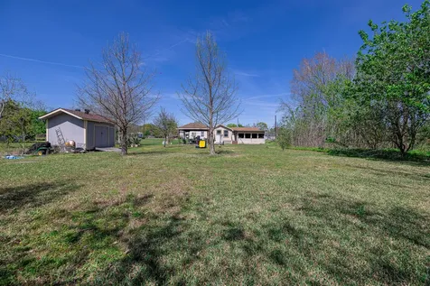 119 Weaver Street Baytown TX 77520