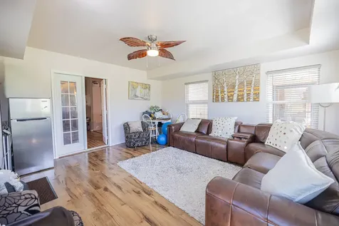 119 Weaver Street Baytown TX 77520