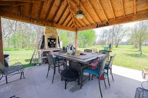 119 Weaver Street Baytown TX 77520