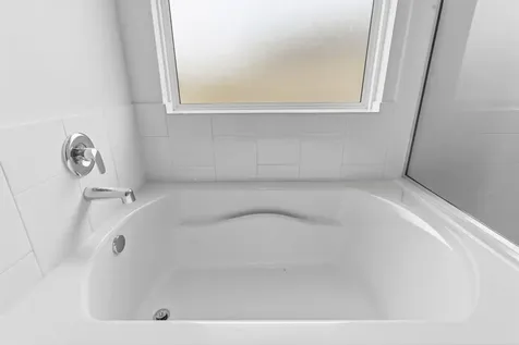1518 Splashing Wave Drive Iowa Colony TX 77583