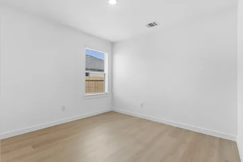 1518 Splashing Wave Drive Iowa Colony TX 77583