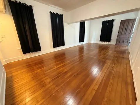 1415 Moody Avenue Galveston TX 77550
