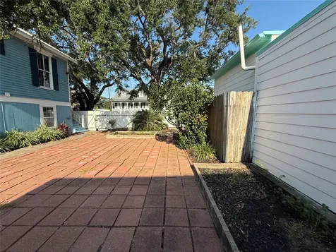 1415 Moody Avenue Galveston TX 77550