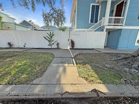 1415 Moody Avenue Galveston TX 77550