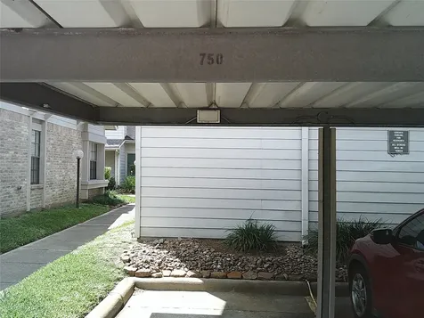 13427 Garden Grove Grove St750 Houston TX 77082