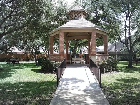 13427 Garden Grove Grove St750 Houston TX 77082