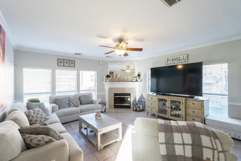 1209 Twin Oaks Street Friendswood TX 77546