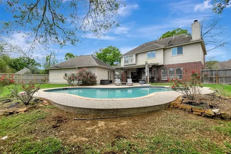 1209 Twin Oaks Street Friendswood TX 77546