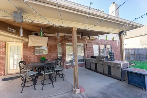 1209 Twin Oaks Street Friendswood TX 77546