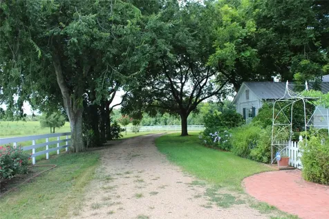 14808 Whitman Road Washington TX 77880