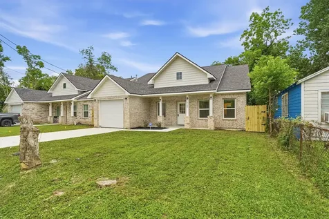 6109 Woodrow Street Texas City TX 77591