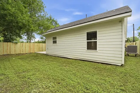 6109 Woodrow Street Texas City TX 77591