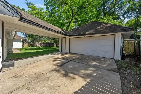 8011 Richmond Avenue Houston TX 77063