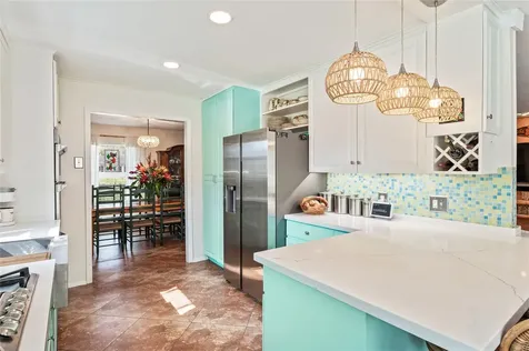 1902 Port Royal Drive Nassau Bay TX 77058