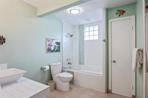 1902 Port Royal Drive Nassau Bay TX 77058