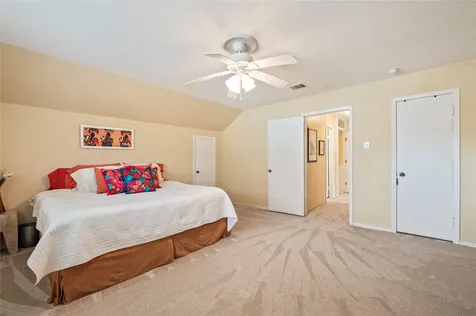 1902 Port Royal Drive Nassau Bay TX 77058
