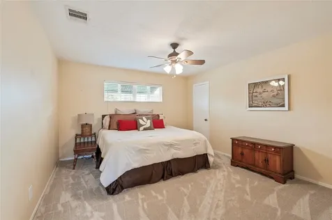 1902 Port Royal Drive Nassau Bay TX 77058
