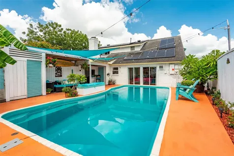 1902 Port Royal Drive Nassau Bay TX 77058