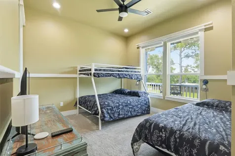 613 Oakdale Street Shoreacres TX 77571